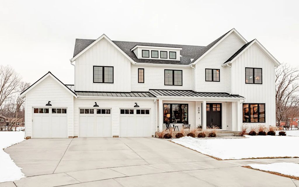 824 W Dorchester Street, Palatine