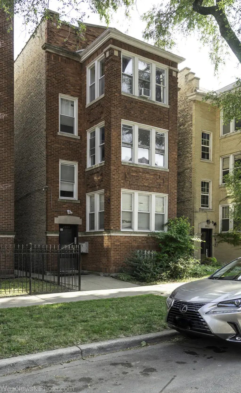 2009 W Birchwood Avenue, Chicago
