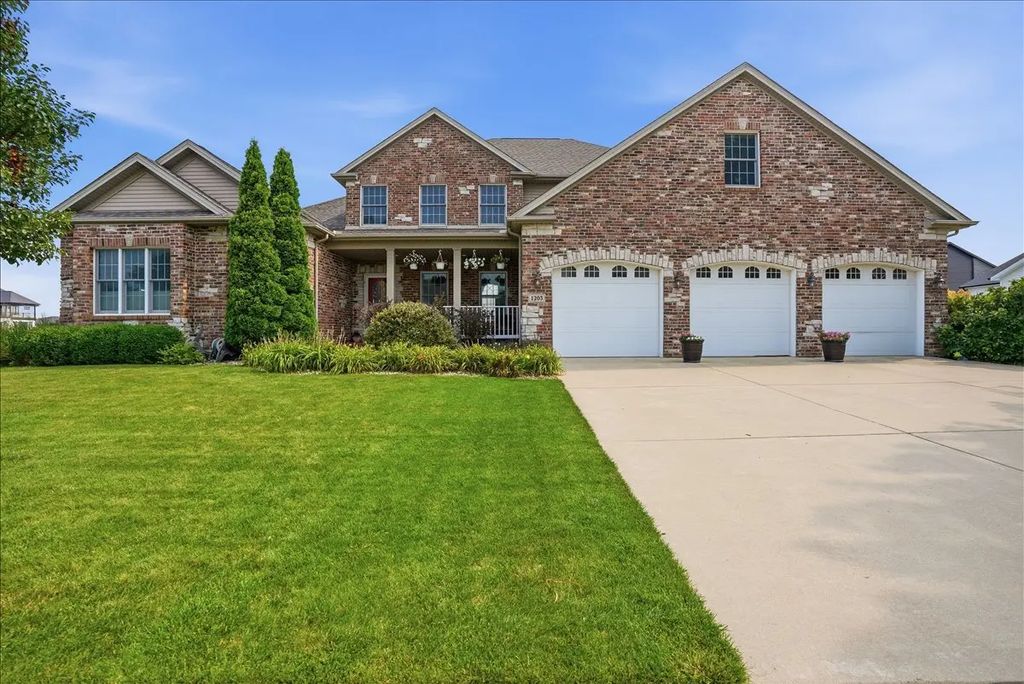 1203 Silver Oak Circle, Normal