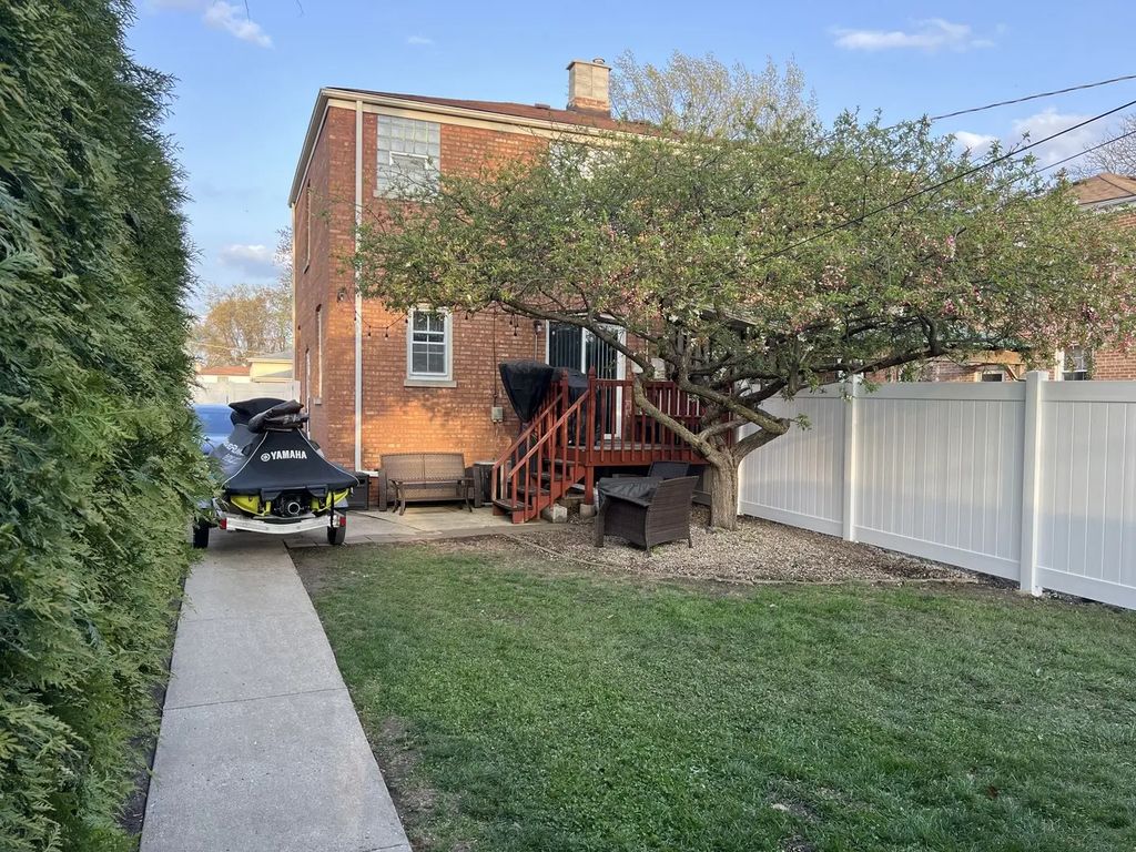 1748 Orchard Street, Des Plaines