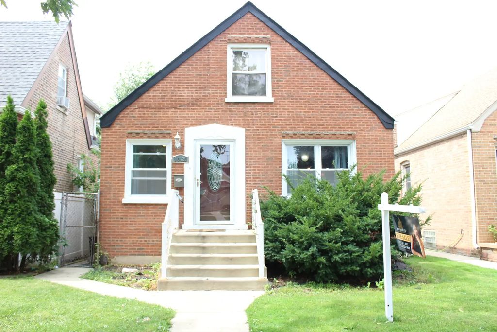 10420 S Peoria Street, Chicago