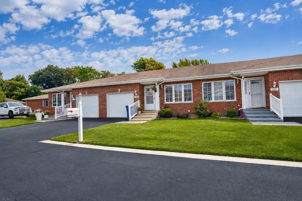 11455 Crossings Court, Alsip