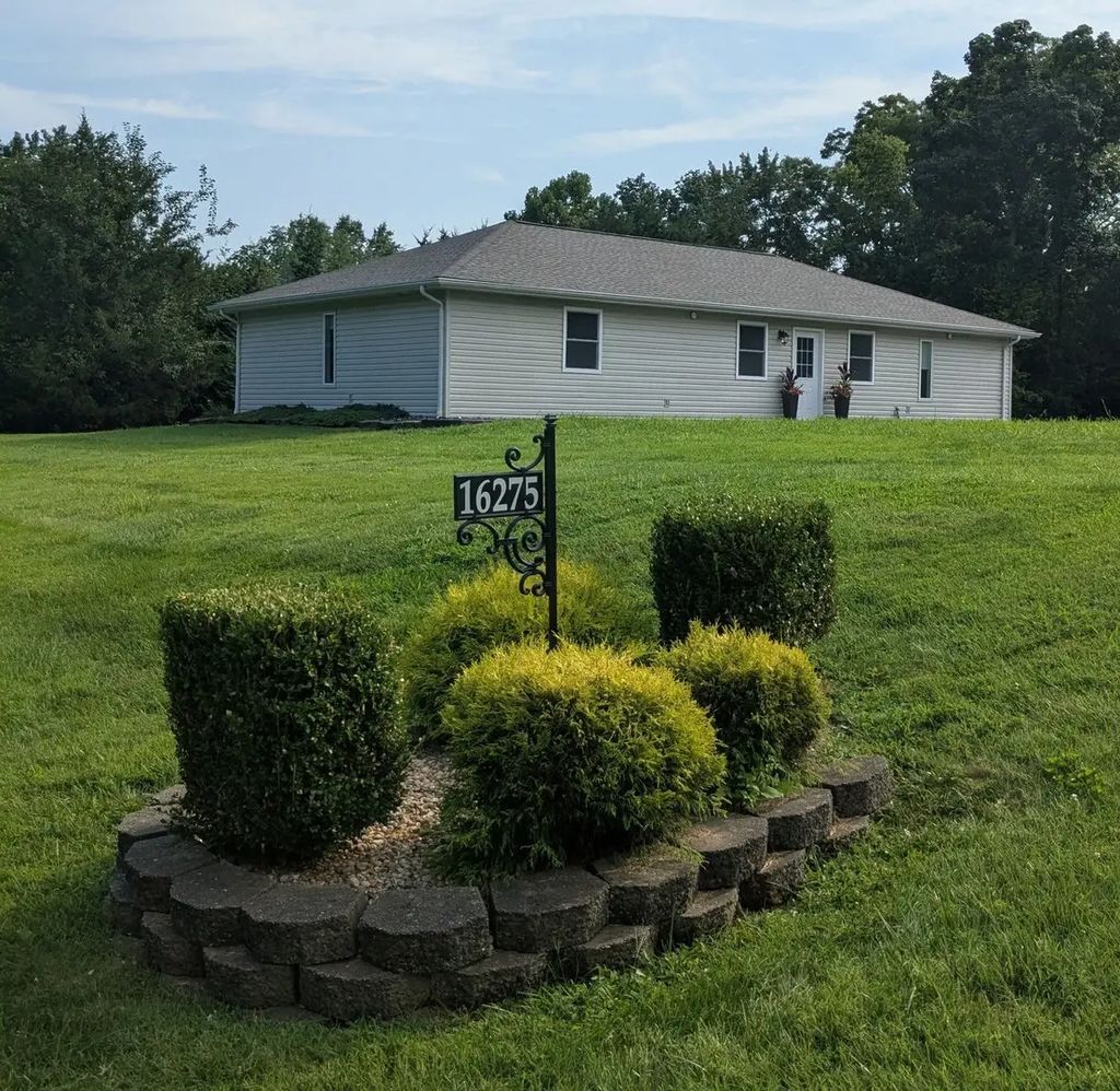 16275 N Illinois Hwy. 37, Mt Vernon