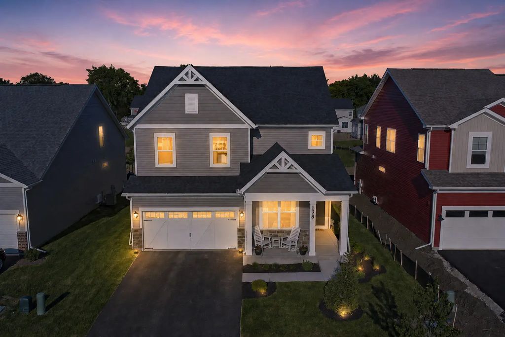 128 Furnas Drive, Batavia
