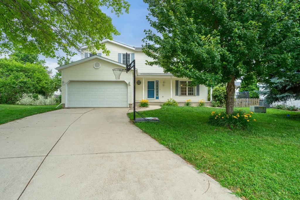 1410 Boyne Court, Normal