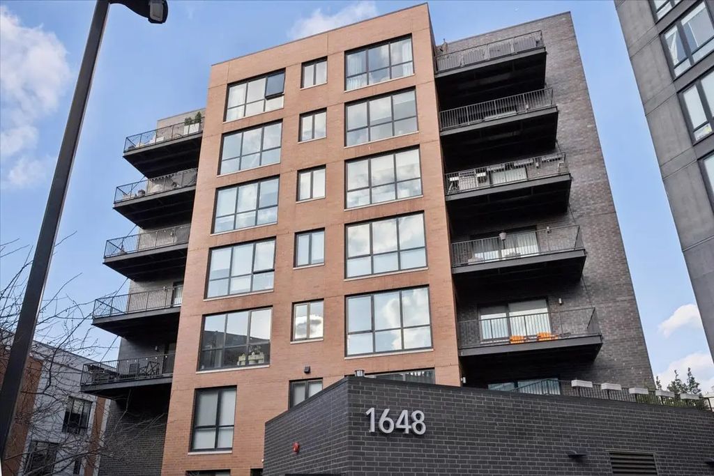 1648 W Division Street 707, Chicago, 60622