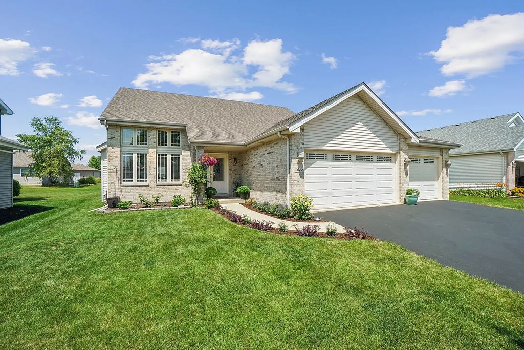 285 Woodbridge Lane, Beecher