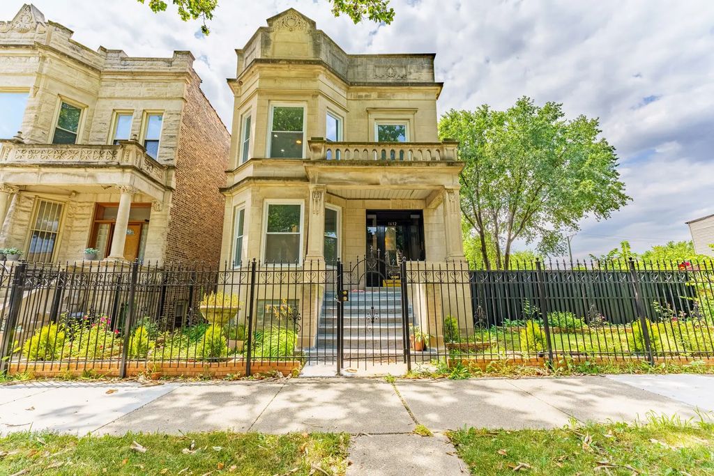 1632 S Drake Avenue 2, Chicago