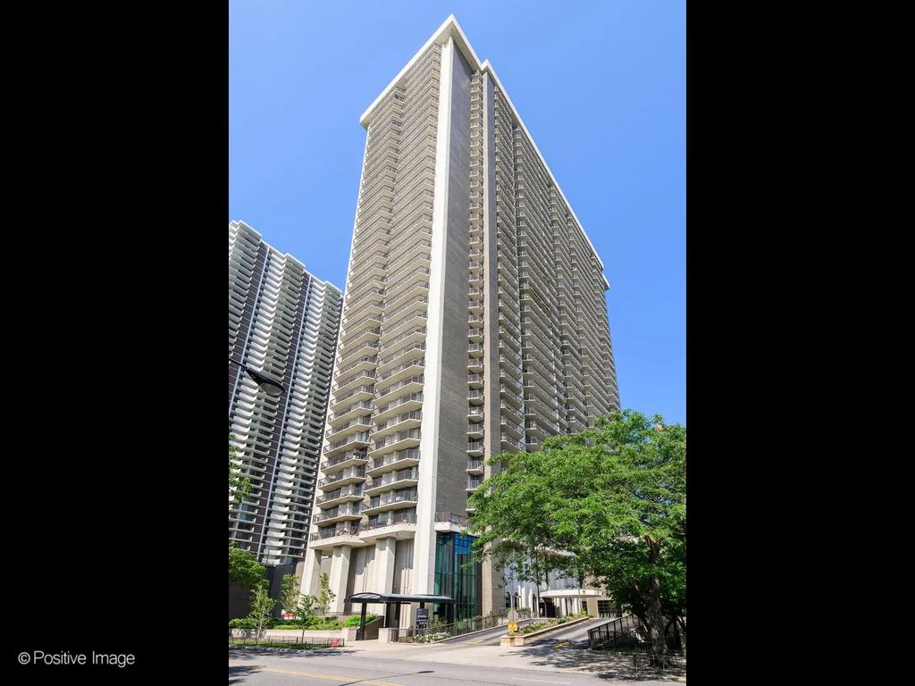 6007 N Sheridan Road 14d, Chicago, 60660