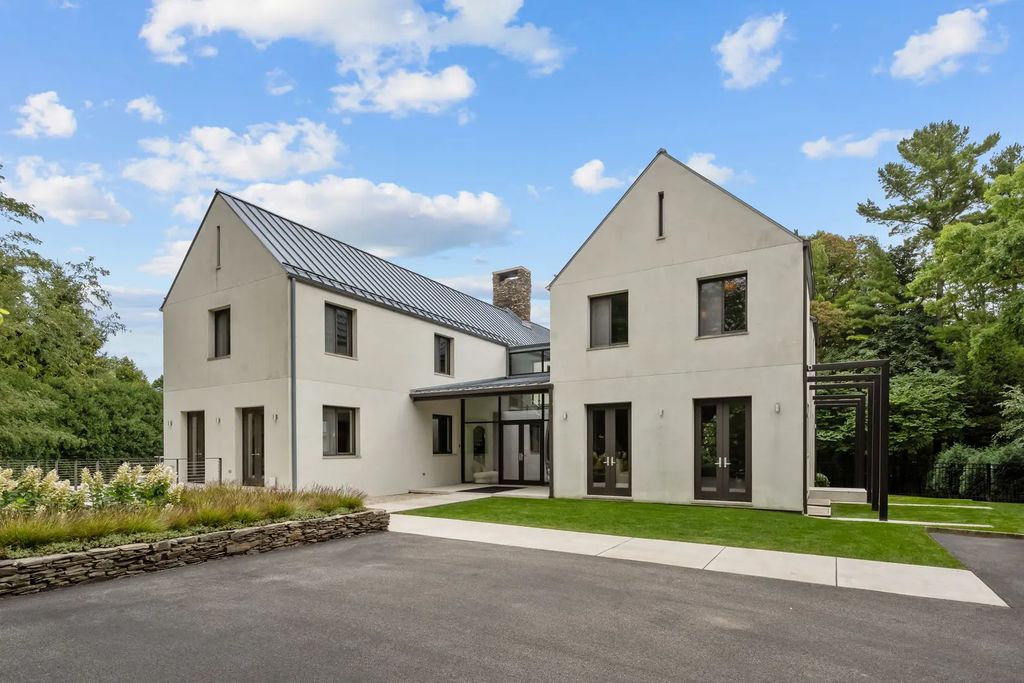 435 Thorne Lane, Lake Forest