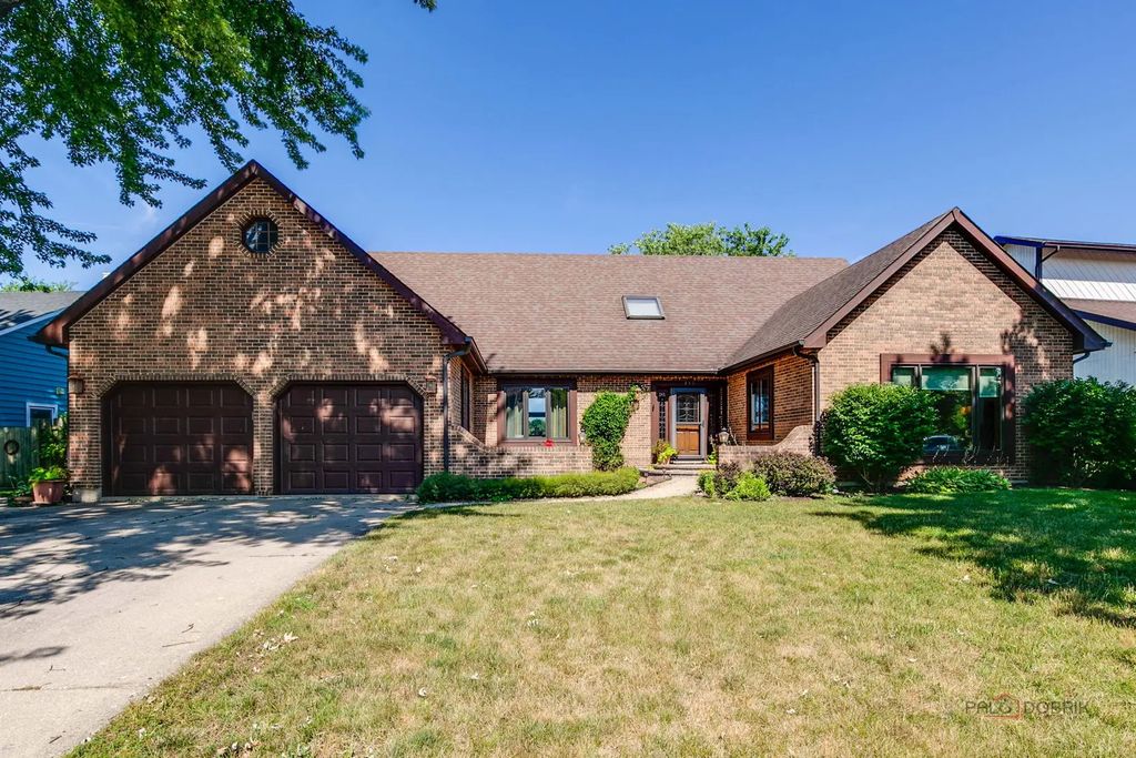 317 Mainsail Drive, Third Lake