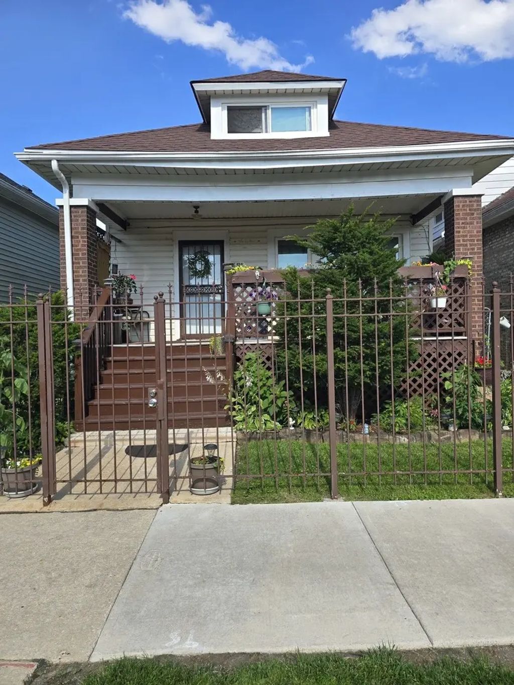6515 S Mozart Street, Chicago
