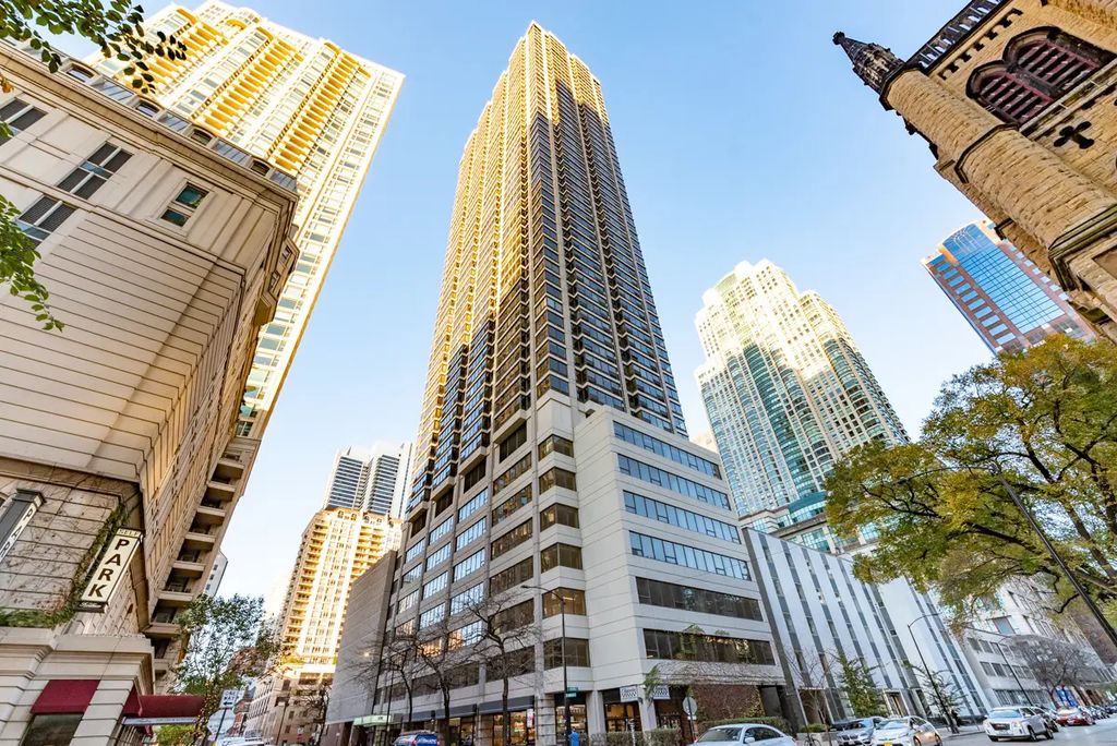 30 E Huron Street 904, Chicago, 60611
