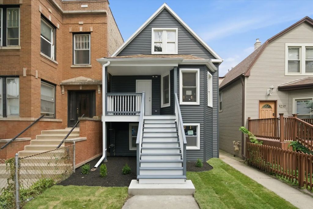 4239 N Albany Avenue, Chicago, 60618
