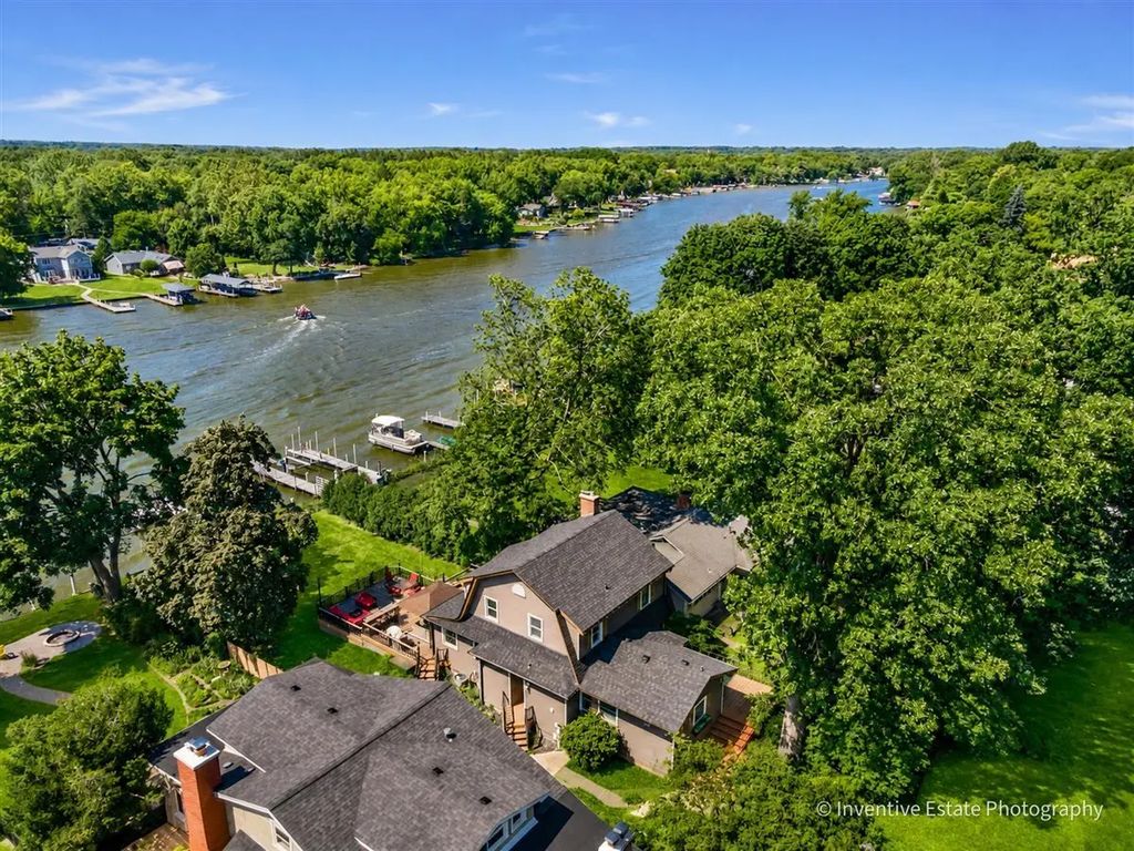 1925 N Woodlawn Park Avenue, McHenry