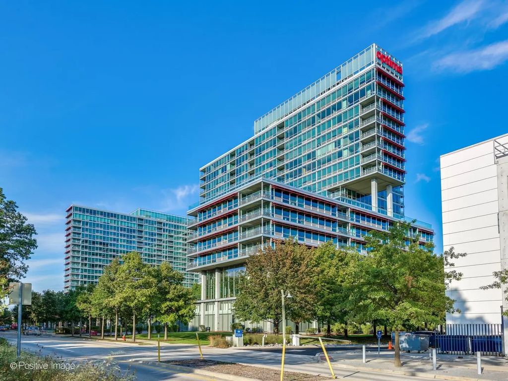9715 Woods Drive 402, Skokie, 60077