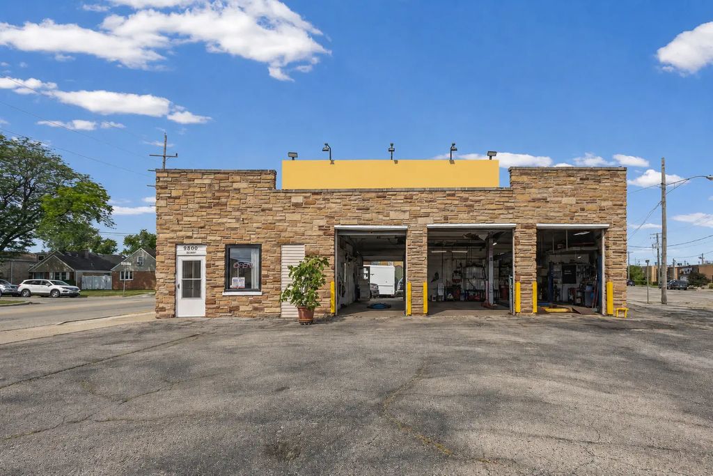 9800 Belmont Avenue, Franklin Park