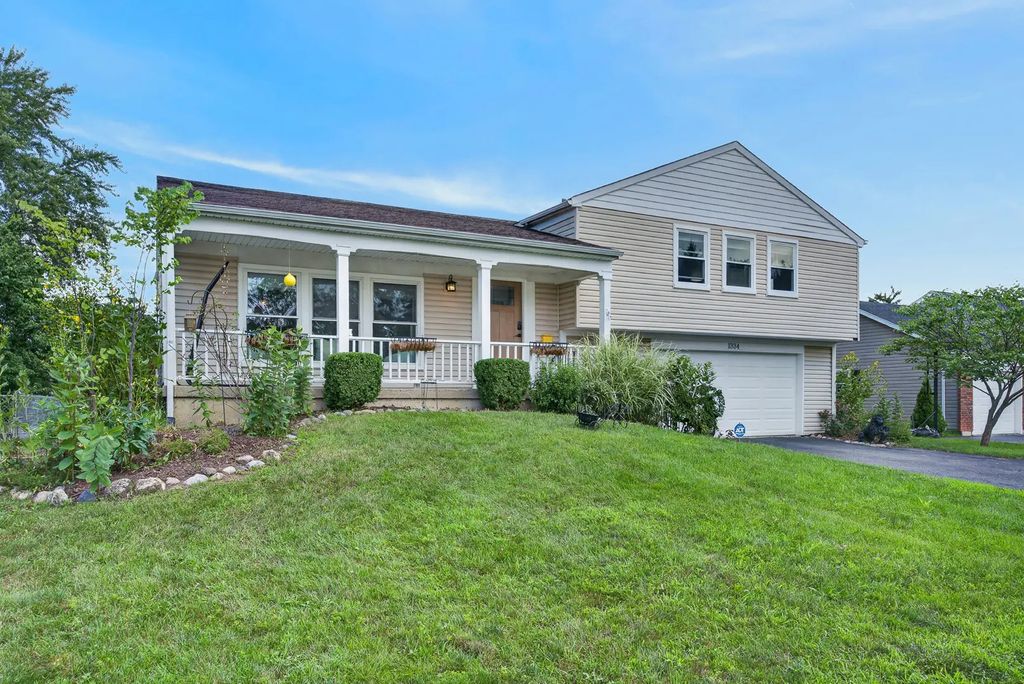 1334 Allison Lane, Schaumburg