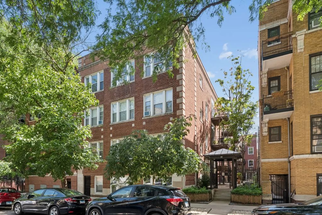 715 W Barry Avenue 5b, Chicago, 60657