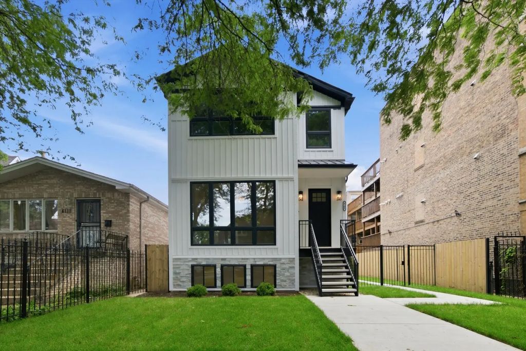 4109 N Lawndale Avenue, Chicago, 60618