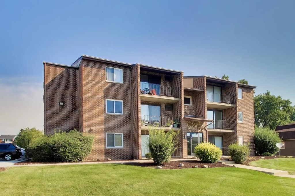9840 W 153rd Street 1se, Orland Park
