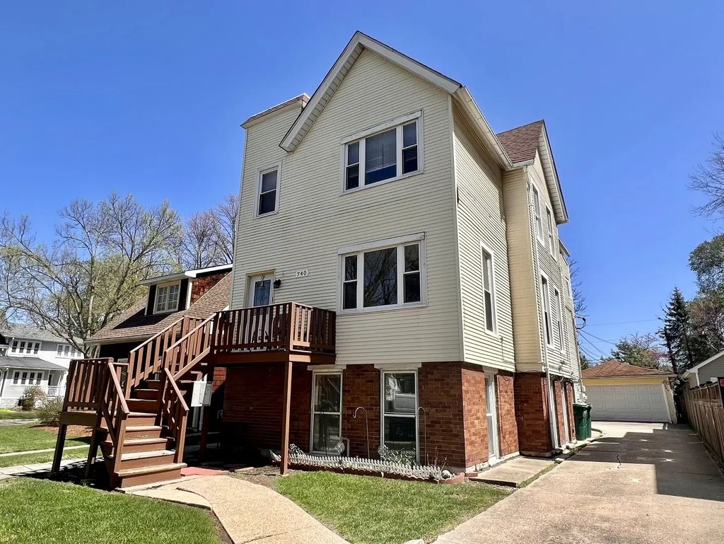 740 Belleforte Avenue 1, Oak Park