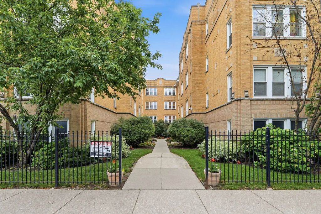 4343 N Sacramento Avenue 2a, Chicago, 60618