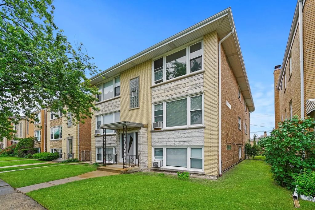 7651 W Addison Street 1w, Chicago
