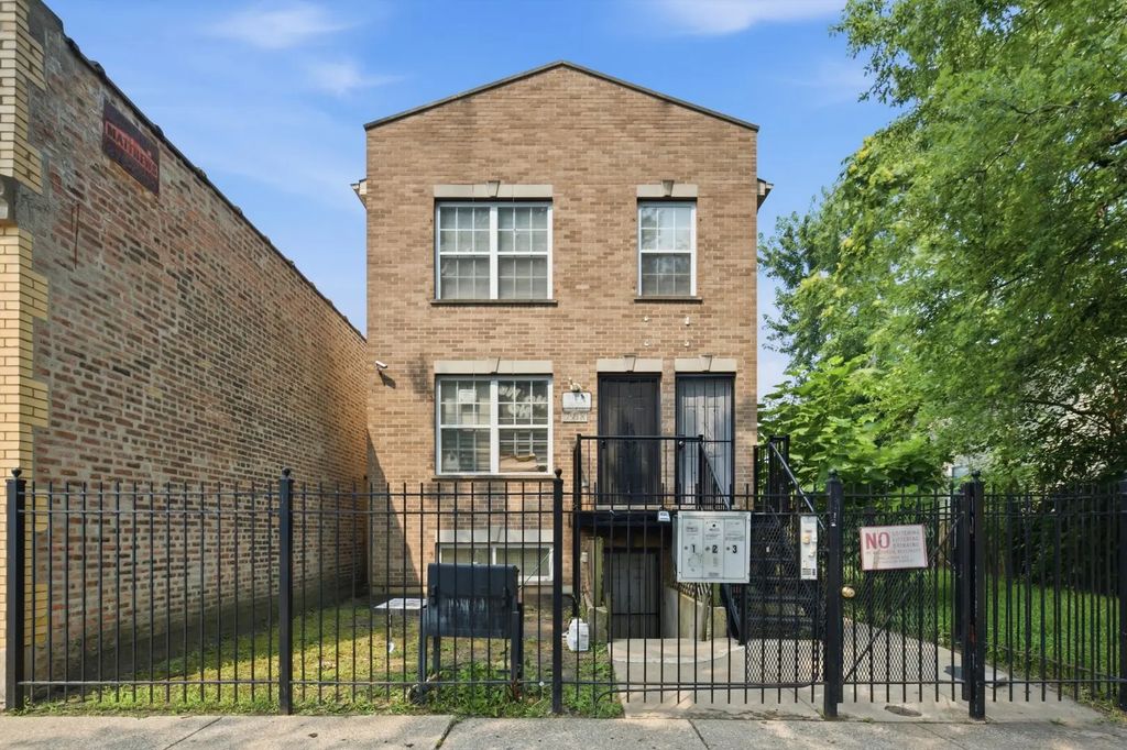 7918 S Greenwood Avenue, Chicago, 60619