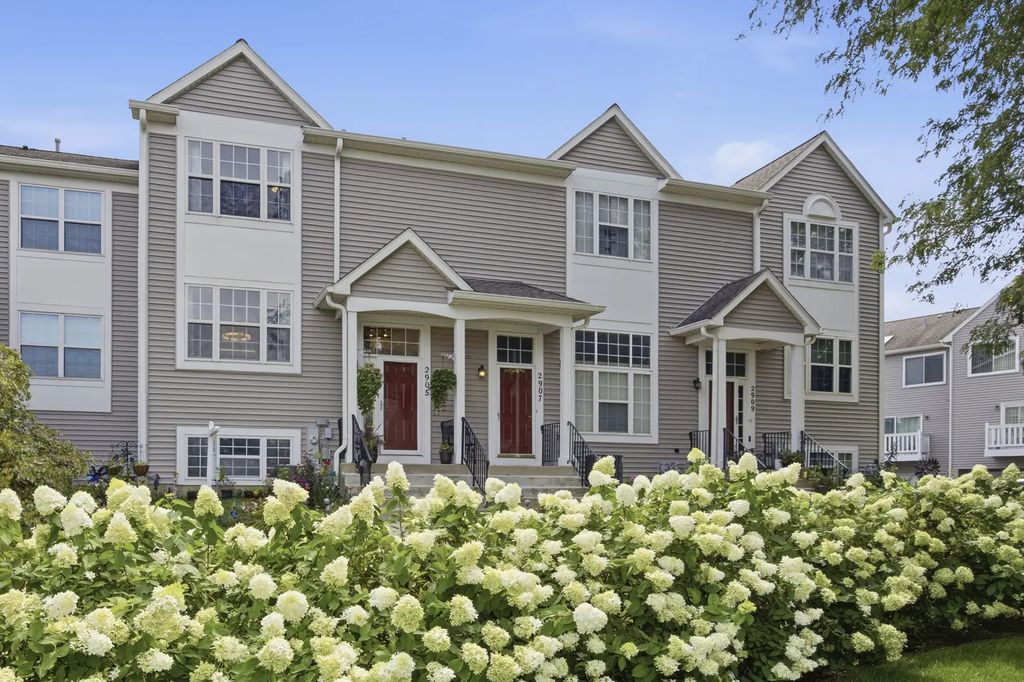 2905 Shelly Lane, Aurora