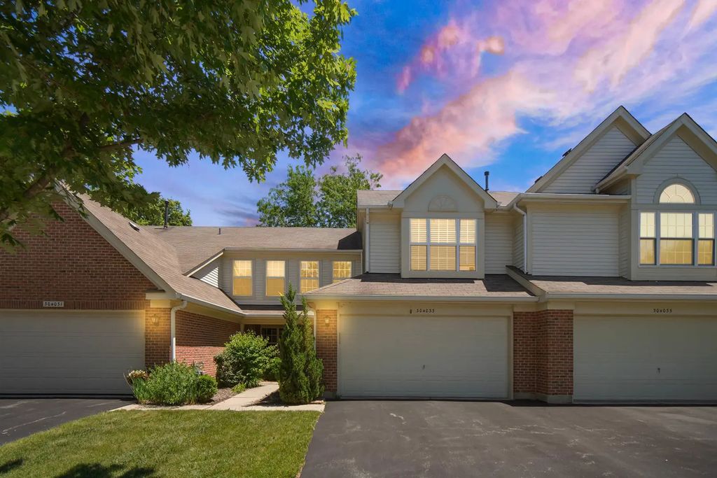 30w033 Princeton Court, Warrenville