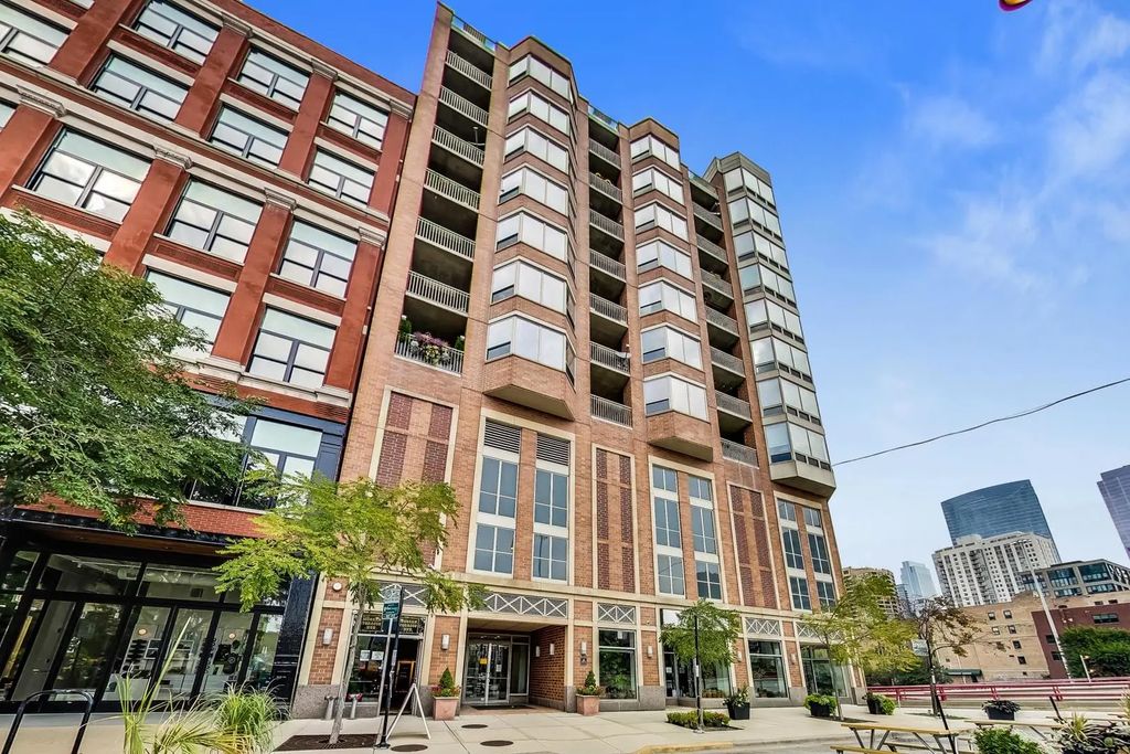 720 W Randolph Street 1003, Chicago, 60661