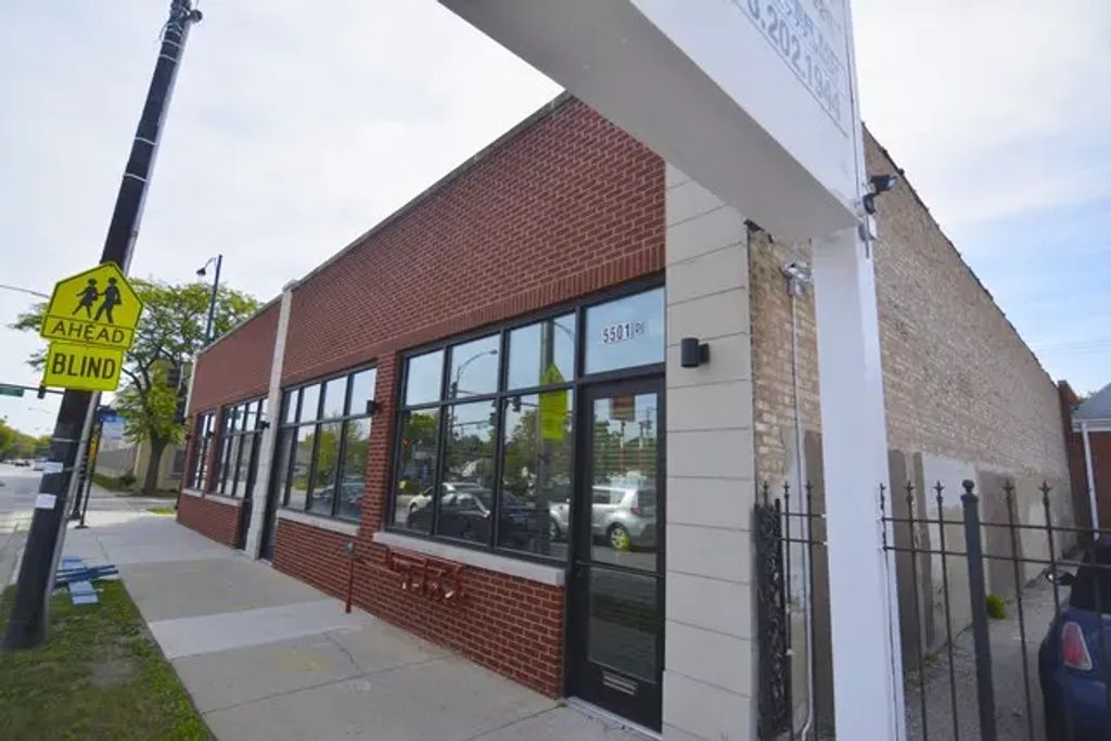 5501 W Montrose Avenue C, Chicago
