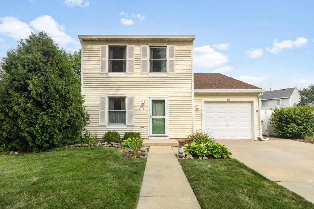 630 Hobart Drive, South Elgin