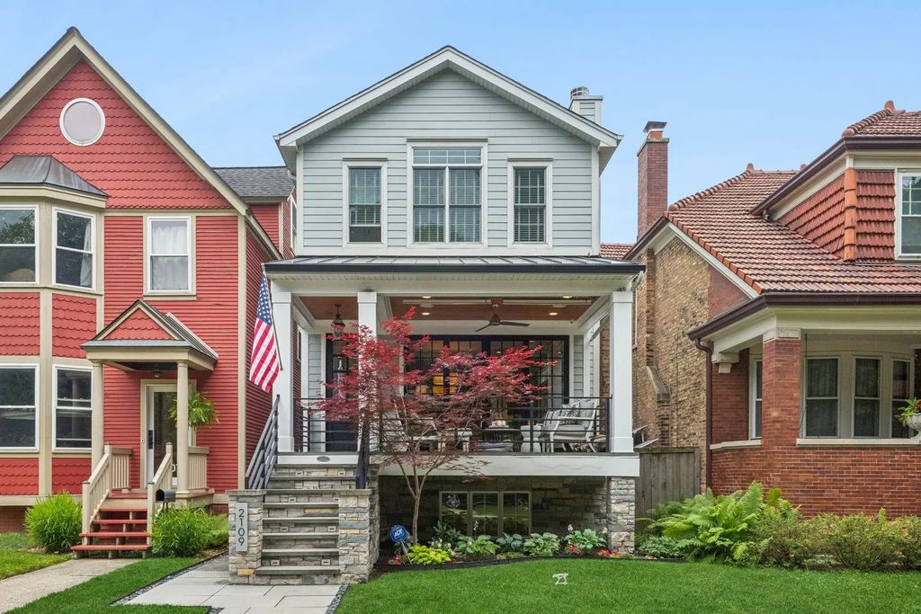 2109 W Sunnyside Avenue, Chicago, 60625
