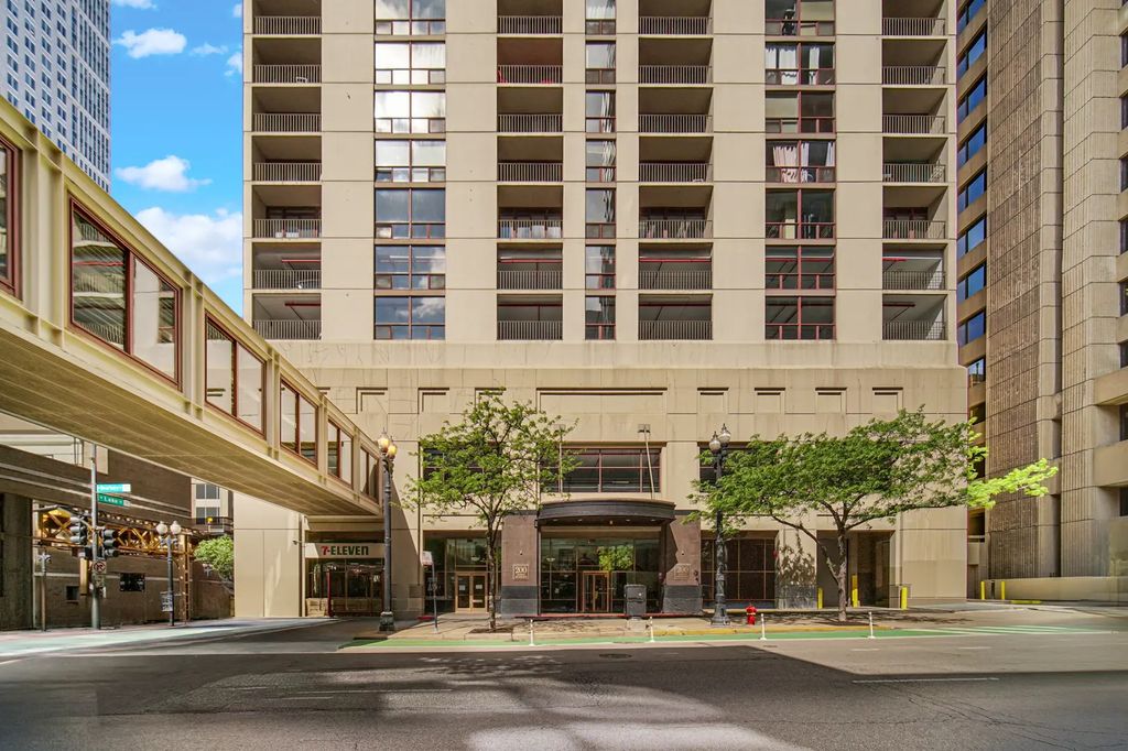 200 N Dearborn Street 4308, Chicago, 60601