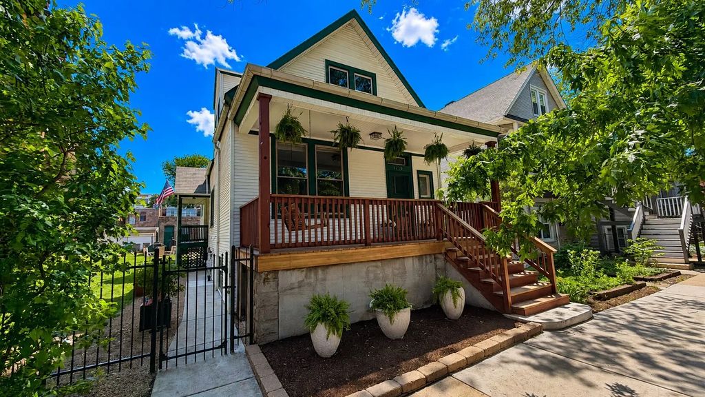 1819 W Cornelia Avenue, Chicago, 60657