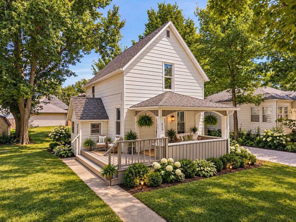 529 E Timber Street, Pontiac