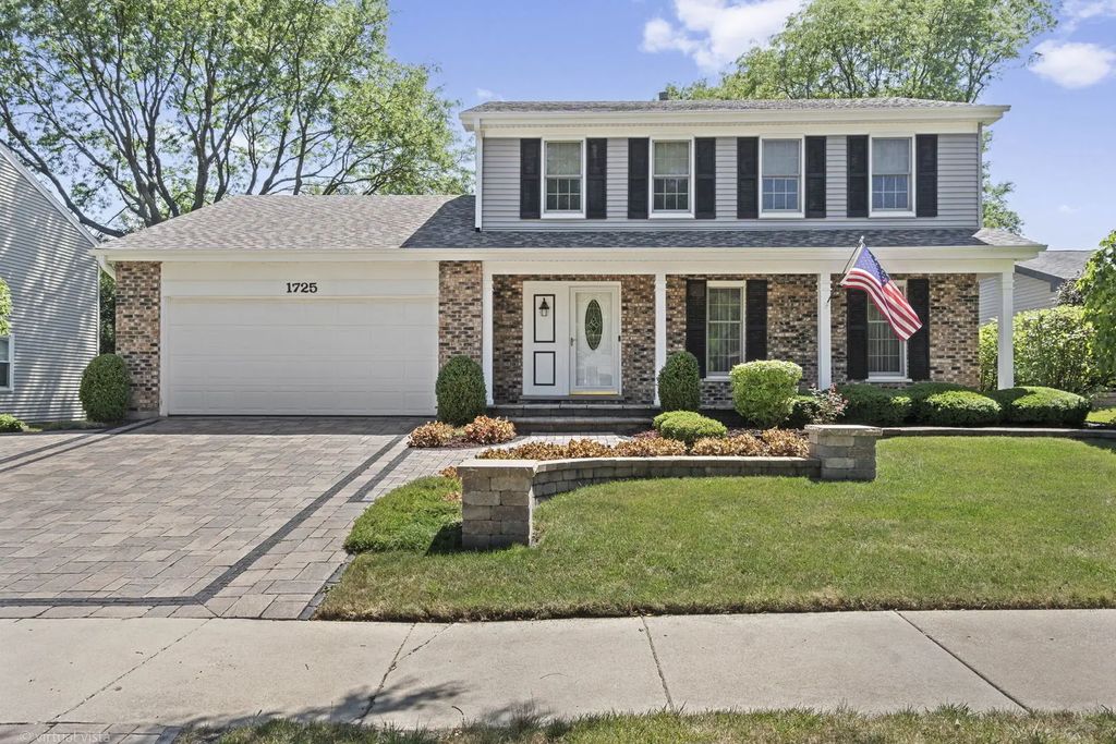 1725 Monmouth Place, Downers Grove