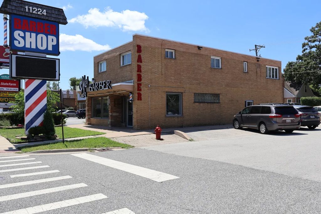 11224 S Harlem Avenue 1, Worth