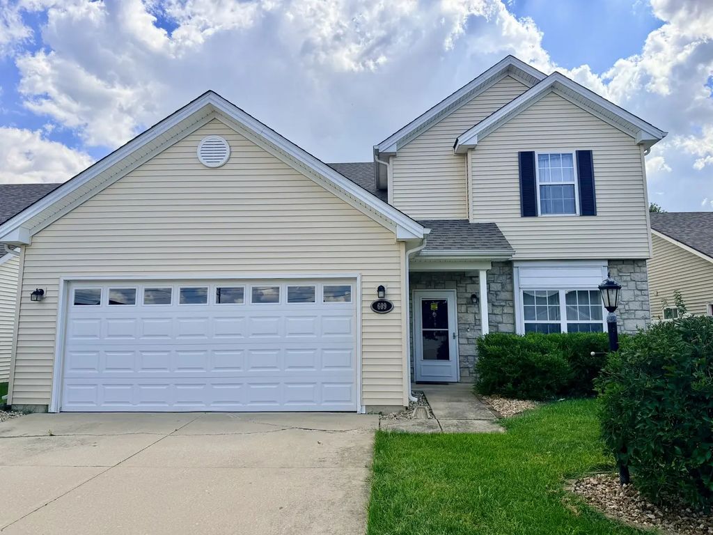 609 Lauterbur Lane, Champaign