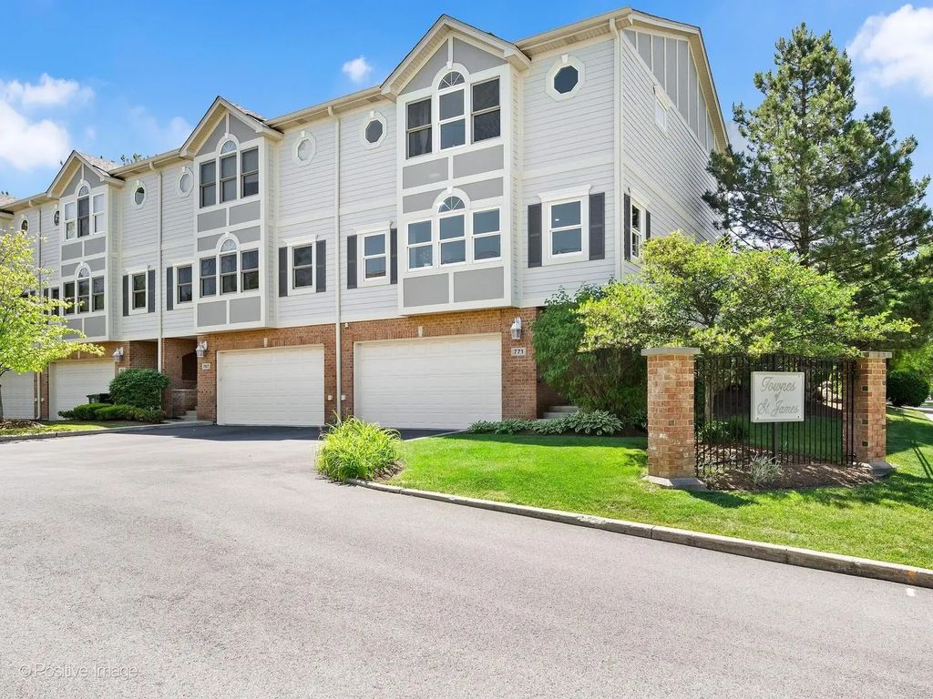 771 W Kristen Court, Palatine
