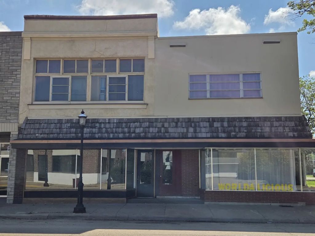 2319 N 2nd Street, Clinton