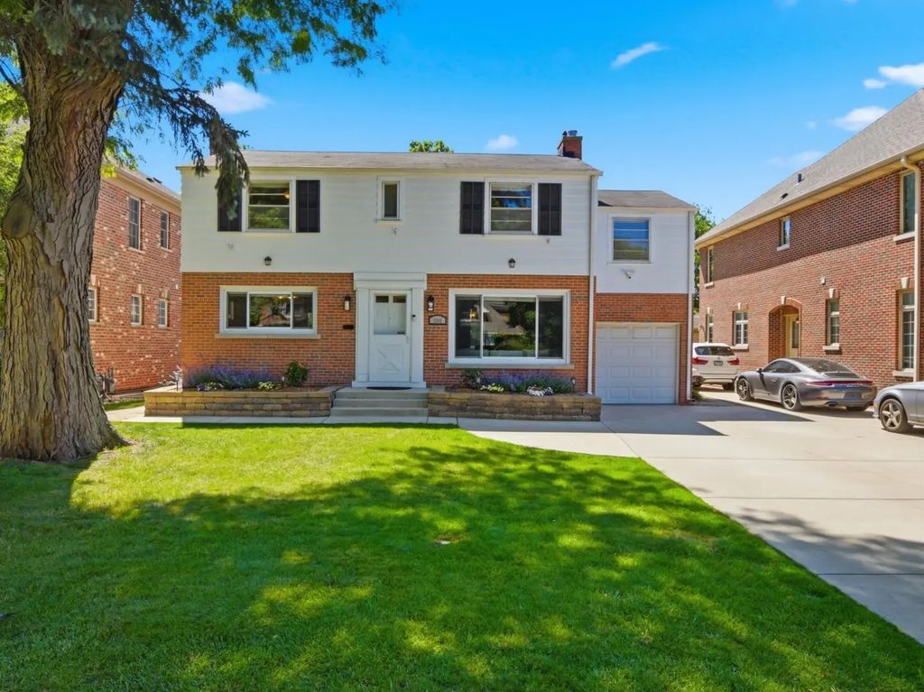 204 S Home Avenue, Park Ridge