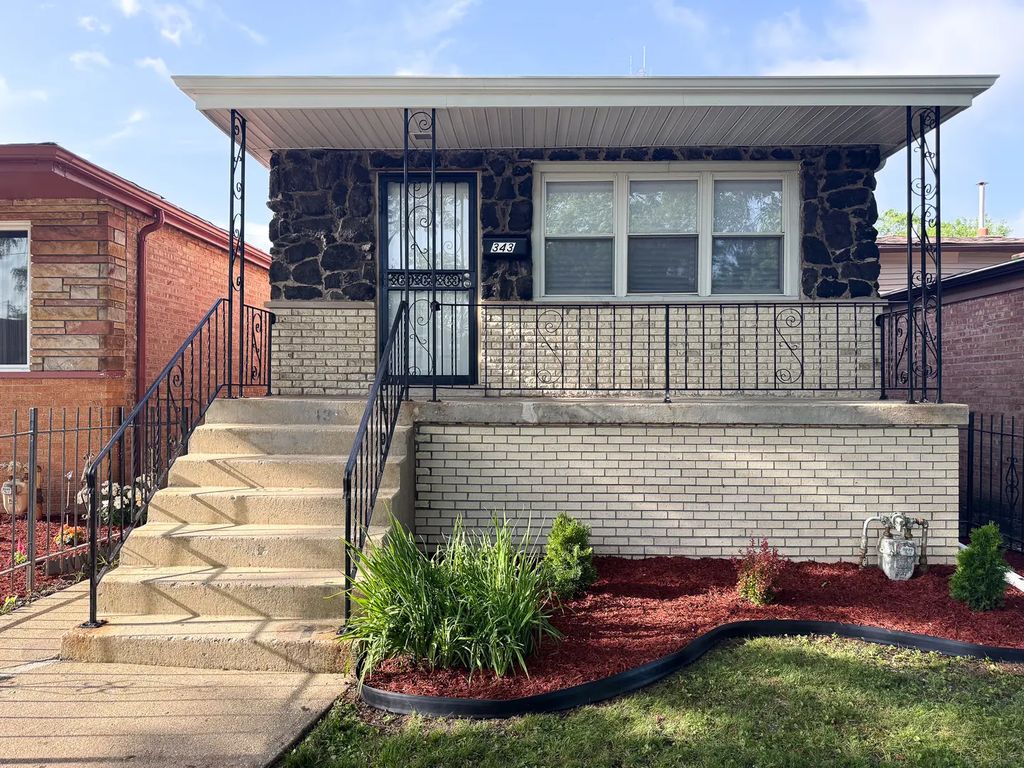 343 W 102nd Place, Chicago