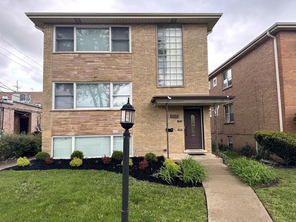1215 Balmoral Avenue 2, Westchester