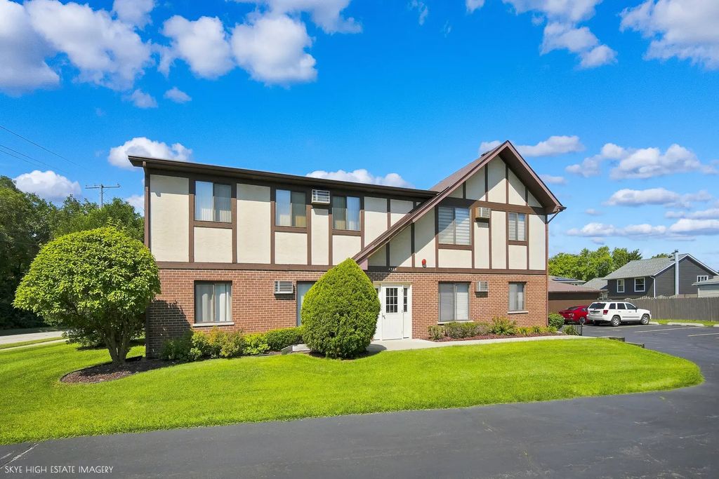 4580 W 131st Street 2s, Alsip