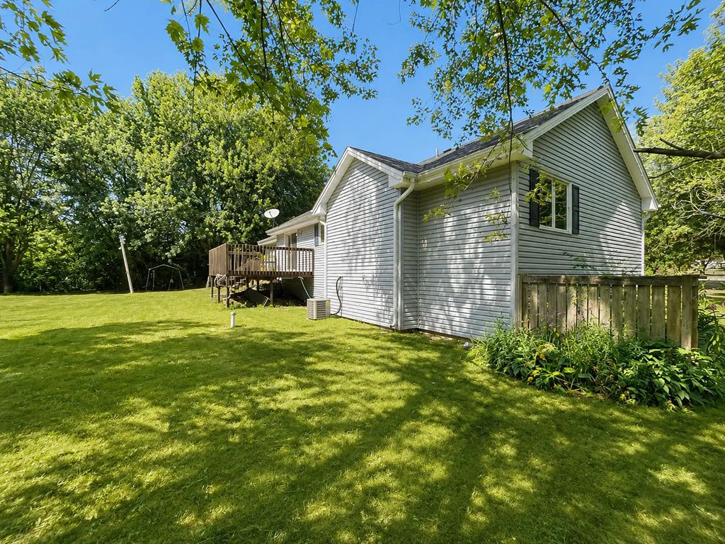 6615 W Gate Court, Roscoe