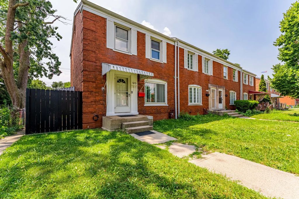 5215 W 63rd Place, Chicago, 60638