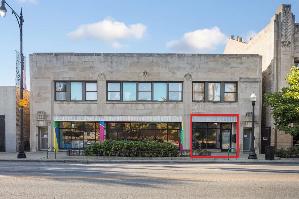 4837 W Irving Park Road Store, Chicago